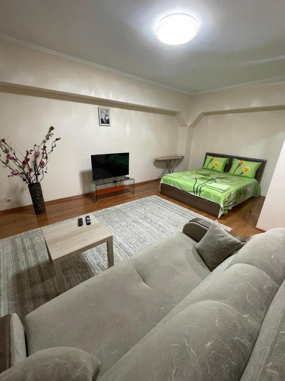 アルマトイFlatアパートメント 部屋 写真